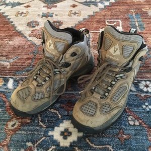Women’s Vasque Gore Tex Hiking Boots